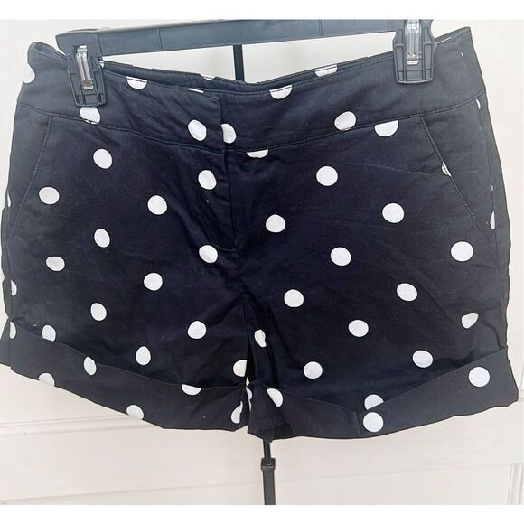 New York & Company Pants - 7th Avenue New York & Company Polka Dot Walking Shorts Size 4 Black